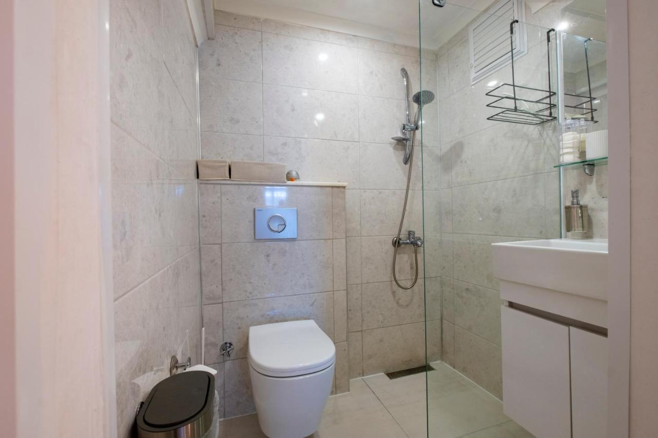 Ezgi'S Apartment With Terrace In Мармарис Екстериор снимка
